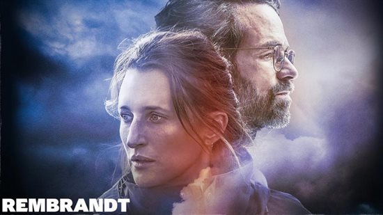 La femme le vieil homme et la vague scélérate