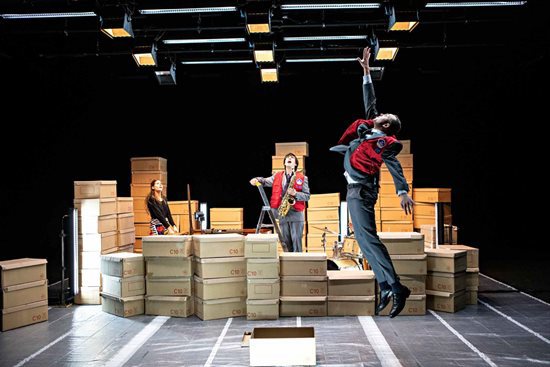Fugue en cartons
