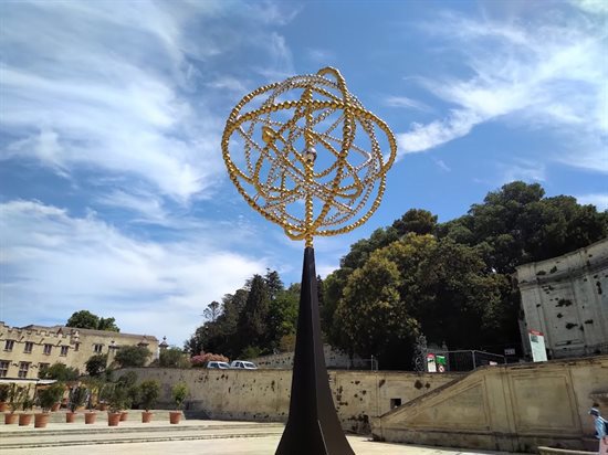Laure Pétrarque le verre et l’aluminium