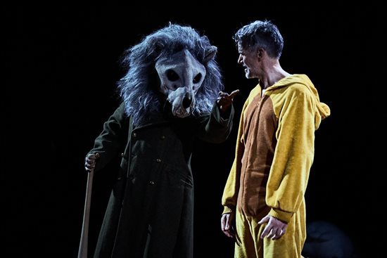 Des cartons des peluches et Shakespeare
